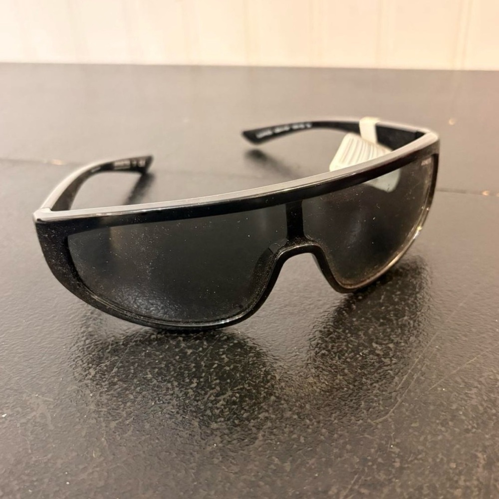 ARNETTE mens An4264 Clayface
Sunglasses, Black/Grey, 30 mm US